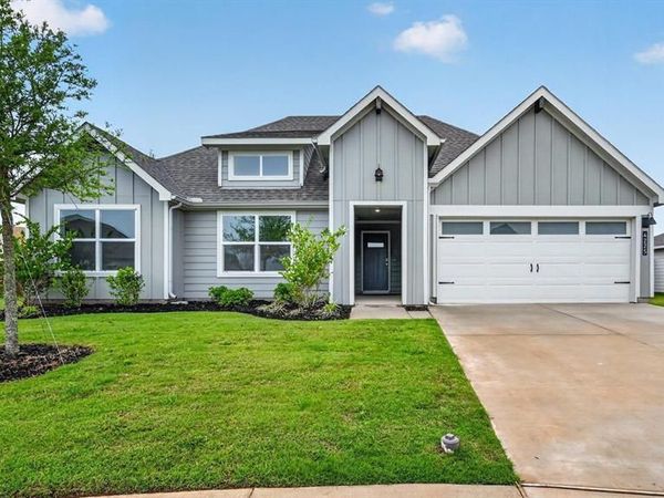 4225 CORNERSTONE Circle, Granbury, TX 76048