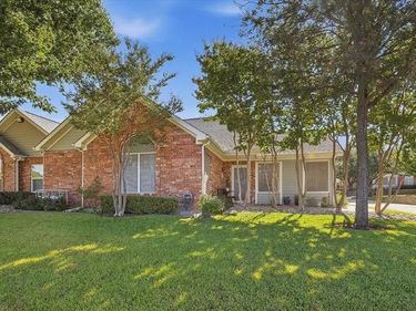 6153 Welden Court, Fort Worth, TX 76132