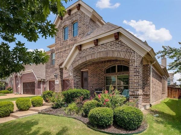709 Auburn Court, Savannah, TX 76227