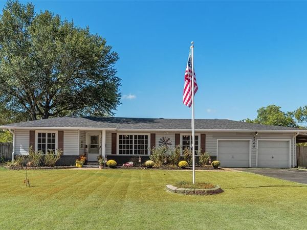 205 Laurel Trail , Terrell, TX 75160