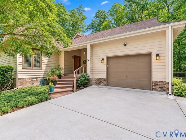 13701 Harbourwood Road , Midlothian, VA 23112