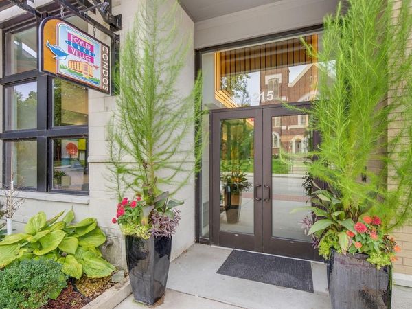 215 E Pleasant STREET, Unit 302, Oconomowoc, WI 53066