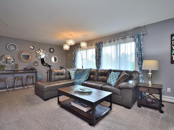 1190 Pilgrim PARKWAY, Elm Grove, WI 53122