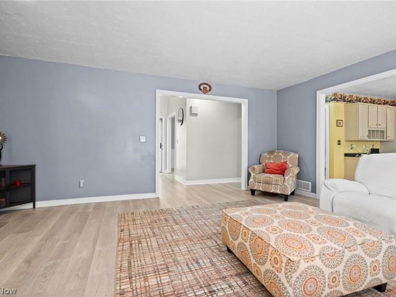 506 Letchworth Drive, Akron, OH 44303 Photo 10