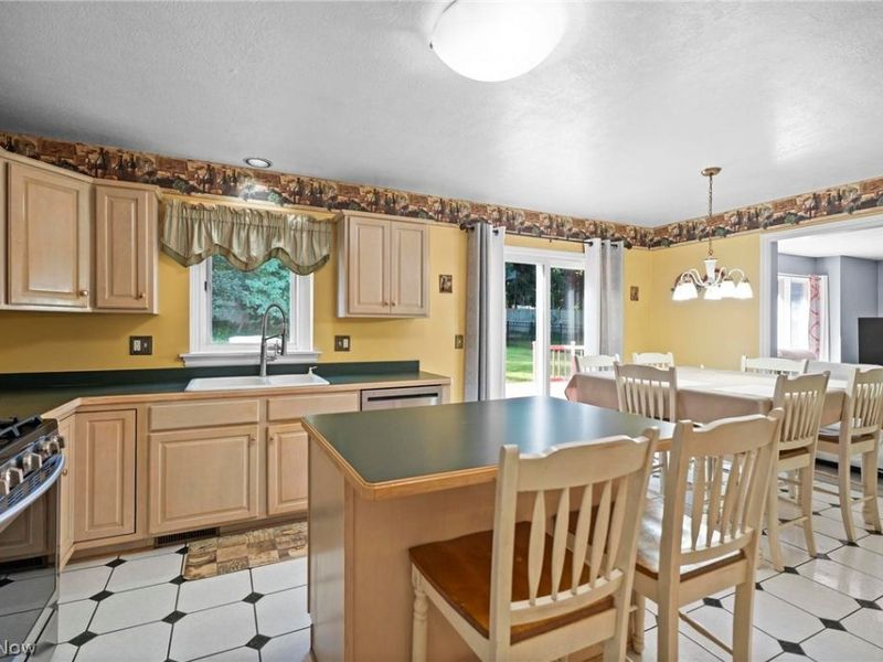 506 Letchworth Drive, Akron, OH 44303 Photo 15