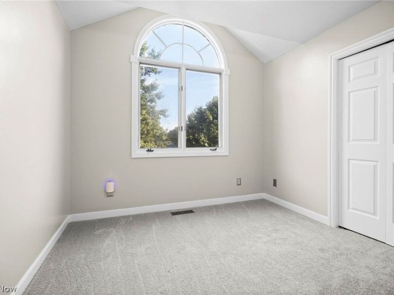 506 Letchworth Drive, Akron, OH 44303 Photo 34