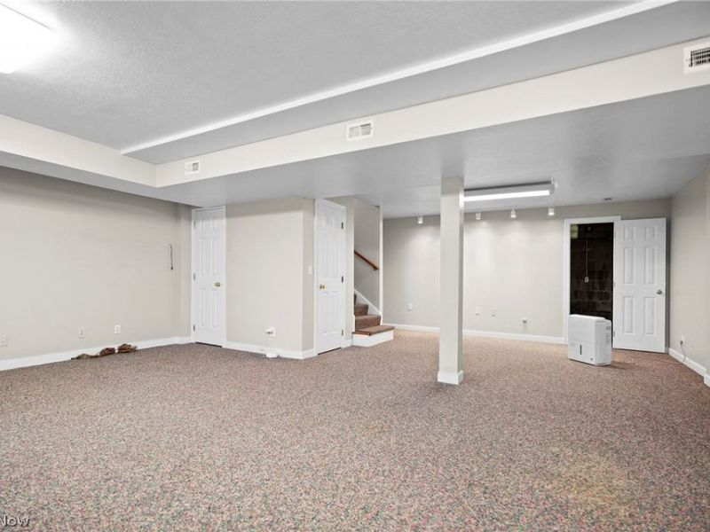 506 Letchworth Drive, Akron, OH 44303 Photo 37