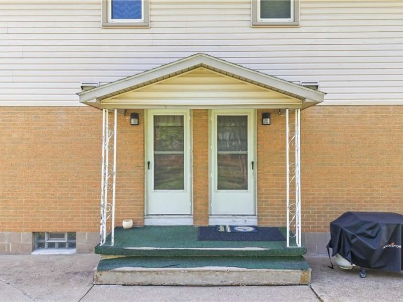 547 Gladys Street, Hubbard, OH 44425 Photo 10