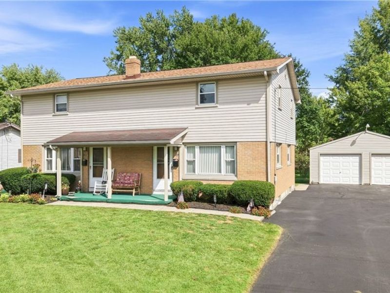 547 Gladys Street, Hubbard, OH 44425 Photo 2