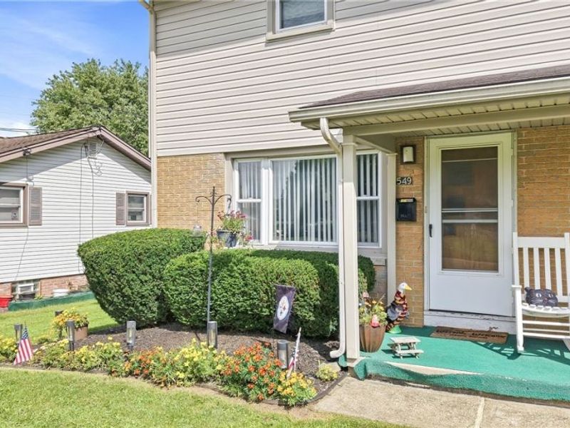 547 Gladys Street, Hubbard, OH 44425 Photo 5