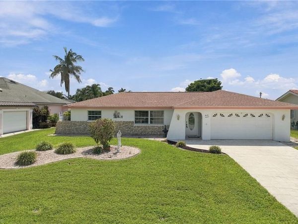 2016 SE 27th TER, CAPE CORAL, FL 33904