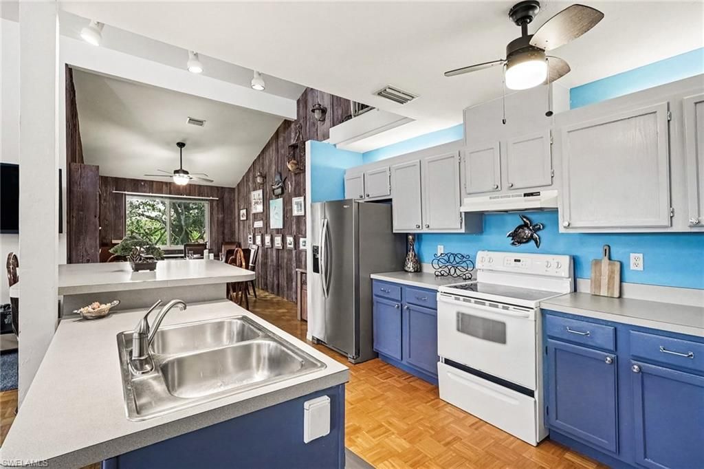 21697/699 Indian Bayou Dr , Fort Myers Beach, FL 33931 Photo