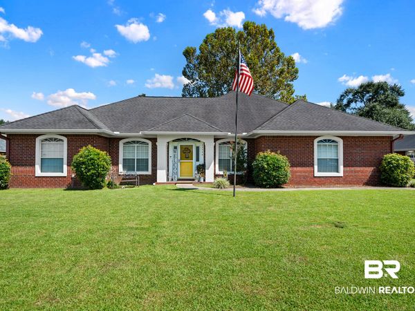 25306 Lakeland Drive, Loxley, AL 36551