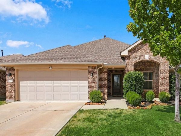 1733 Ridge Creek Lane , Aubrey, TX 76227