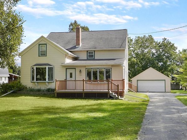 5786 River ROAD, West Bend, WI 53095