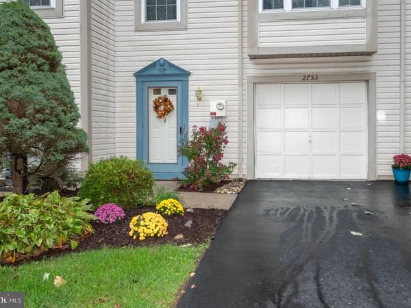 2753 RED OAK CIRCLE , BETHLEHEM, PA 18017