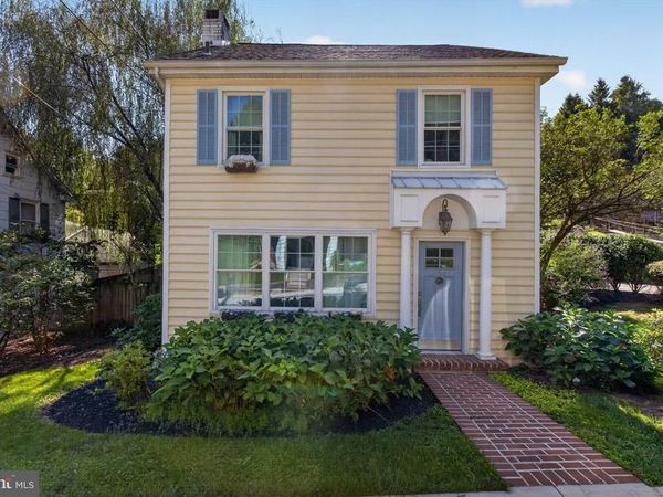 154 HANOVER STREET, GLEN ROCK, PA 17327