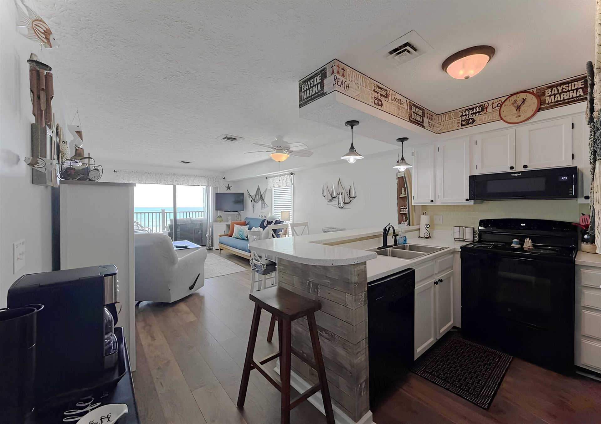 126 N Waccamaw Dr.  Photo 4