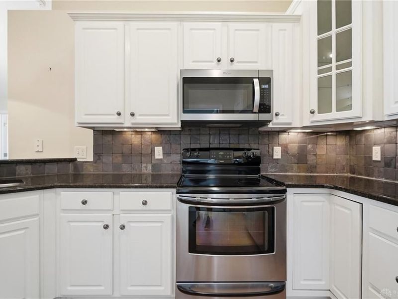 4706 Cobblestone Drive, Tipp City, OH 45371 Photo 24