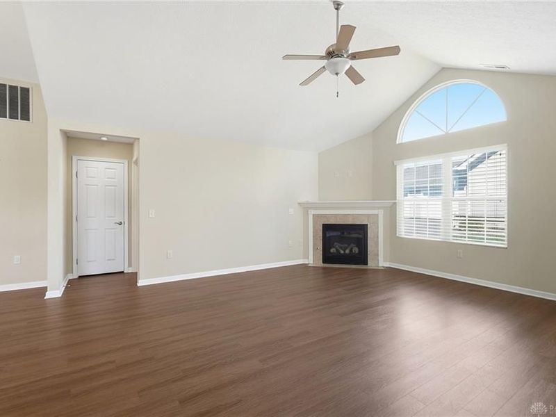 4706 Cobblestone Drive, Tipp City, OH 45371 Photo 7