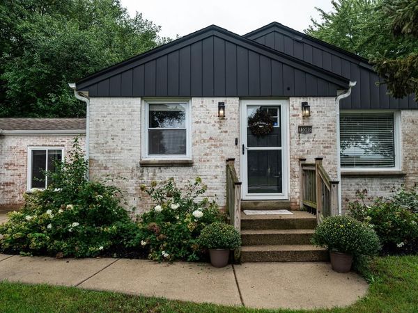 15565 Carpenter ROAD, Brookfield, WI 53005