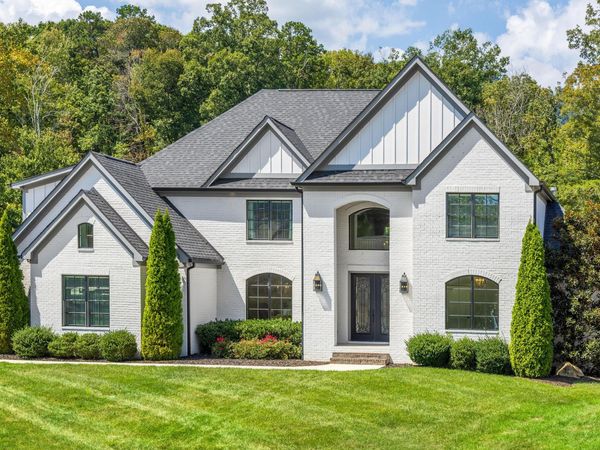 467 Canyon Springs Drive, Hixson, TN 37343