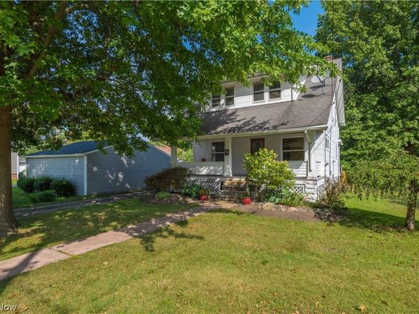285 Waverly Street , Berea, OH 44017