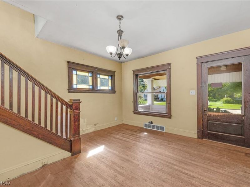 285 Waverly Street, Berea, OH 44017 Photo 8