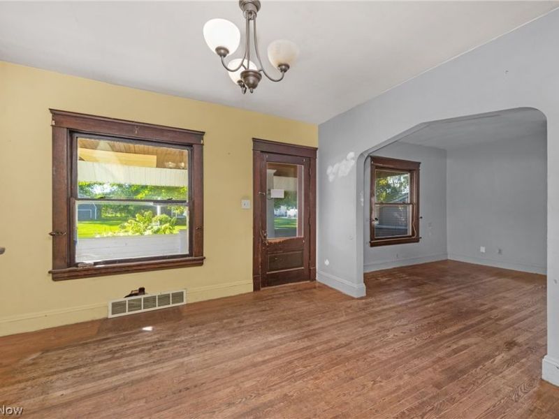 285 Waverly Street, Berea, OH 44017 Photo 9