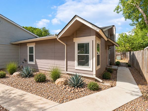 6823 MOUNTAIN SPRING ST, San Antonio, TX 78249