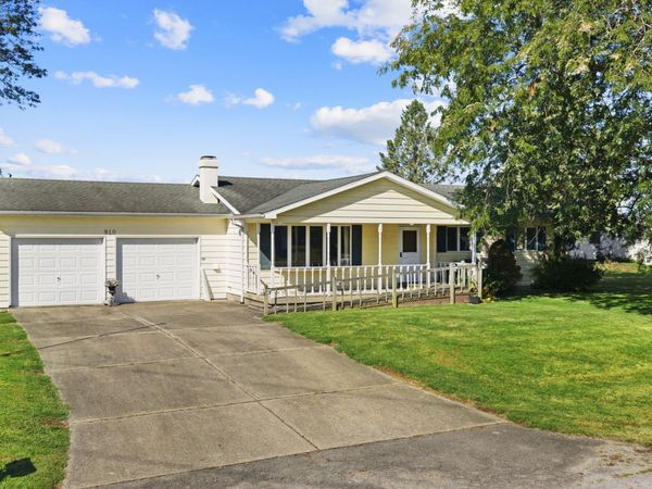 910 W Walnut , Rockville, IN 47872