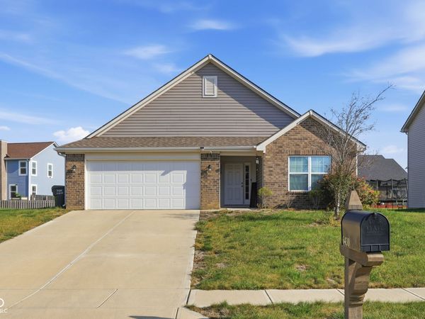 6430 W Mulberry Way , Greenfield, IN 46140
