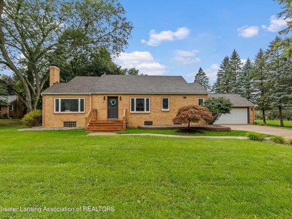219 Bon Air Road, Lansing, MI 48917