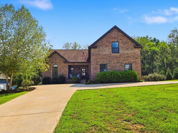 405 Tom Link Rd , Cottontown, TN 37048