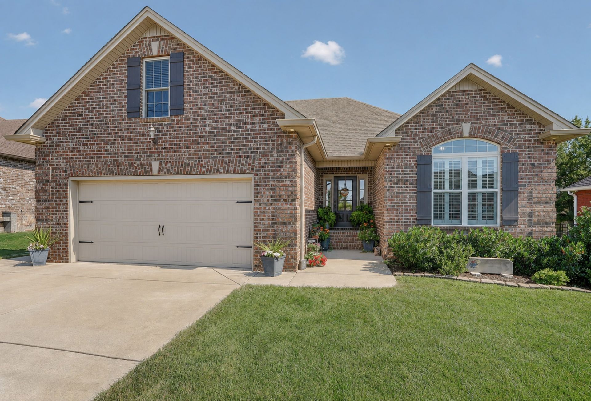 516 Becks Pl, Gallatin, TN 37066 Main Photo