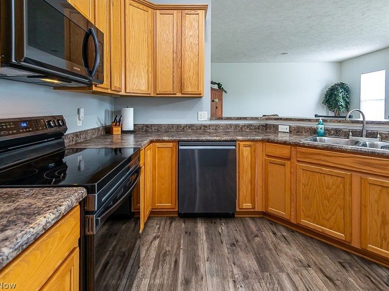 100 Stonewater Court, Berea, OH 44017 Photo 10