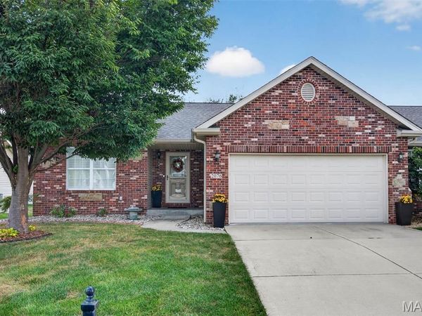 2076 Briarbend Court , Maryville, IL 62062