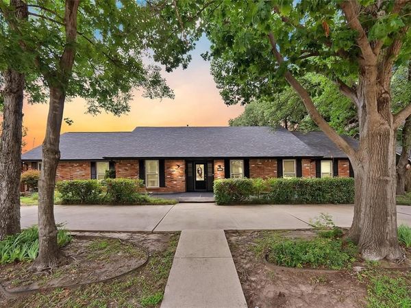 1601 Oak Meadow Drive , Irving, TX 75061