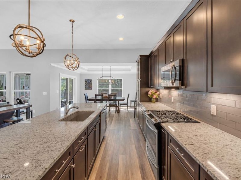 36505 Capri Lane, North Ridgeville, OH 44039 Photo 13