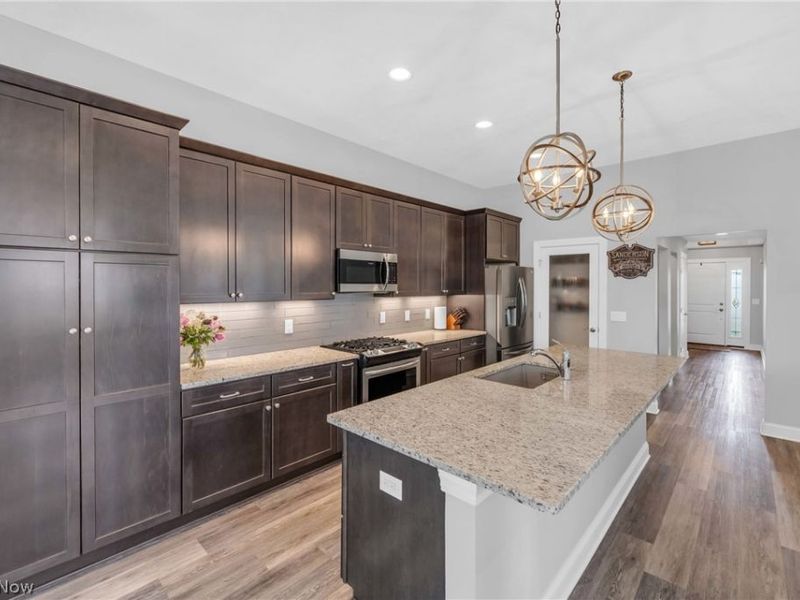 36505 Capri Lane, North Ridgeville, OH 44039 Photo 14