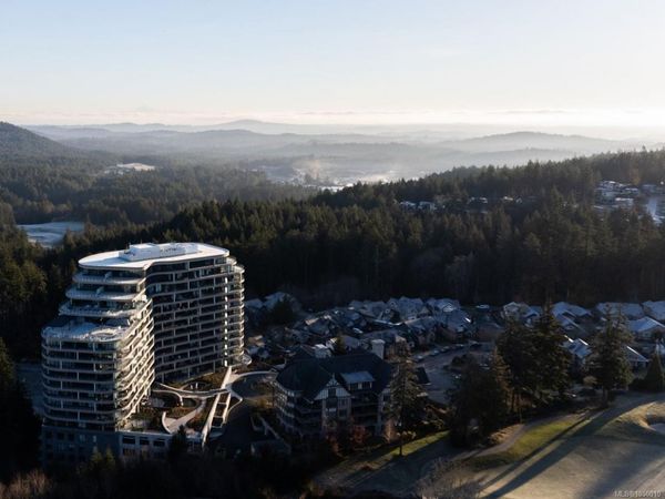 2000 Hannington Rd , Unit #605, Langford, BC V9B 6R6