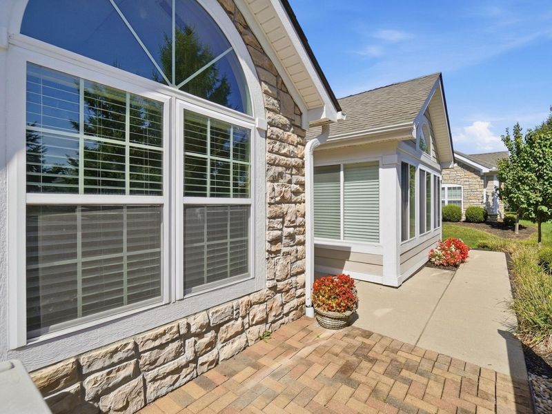 4706 Cobblestone Drive, Tipp City, OH 45371 Photo 5