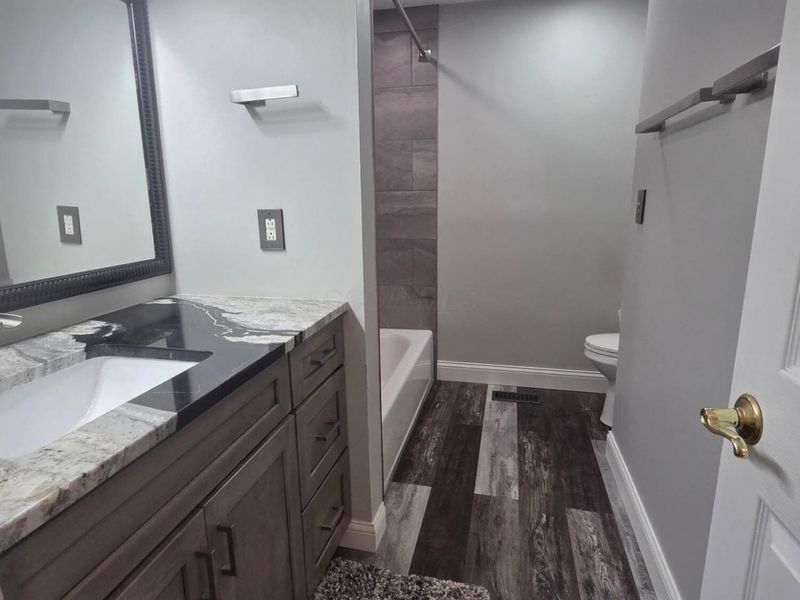 5225 Wolf Run , Columbus, OH 43230 Photo 17