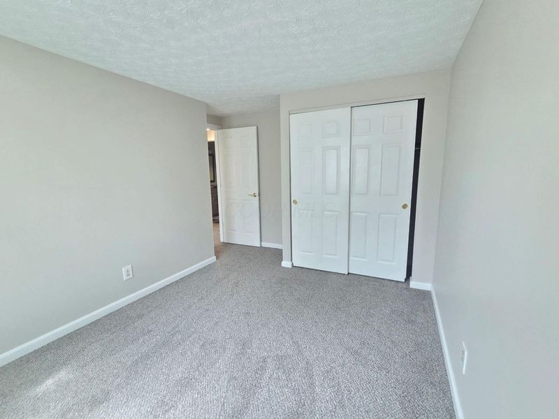 5225 Wolf Run , Columbus, OH 43230 Photo 18