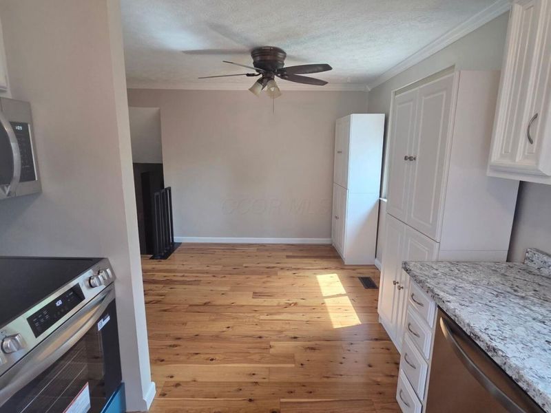 5225 Wolf Run , Columbus, OH 43230 Photo 6