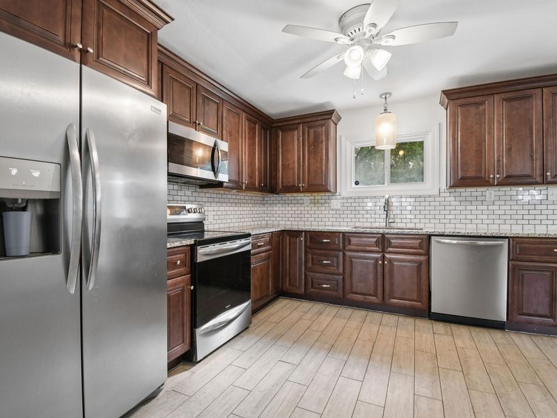 43 3rd Avenue SW, Etna, OH 43062 Photo 9