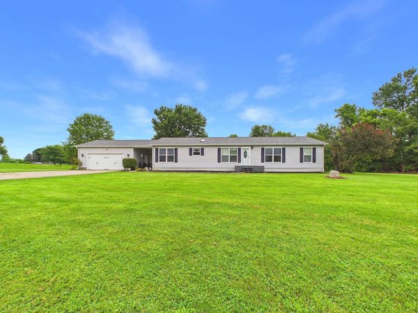 3890 Carroll Eastern Road NW, Carroll, OH 43112