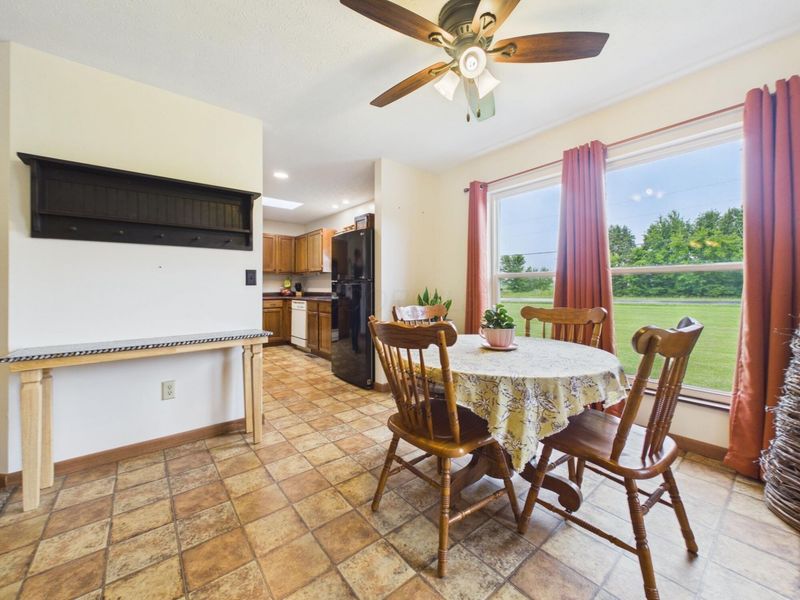 3890 Carroll Eastern Road NW, Carroll, OH 43112 Photo 12