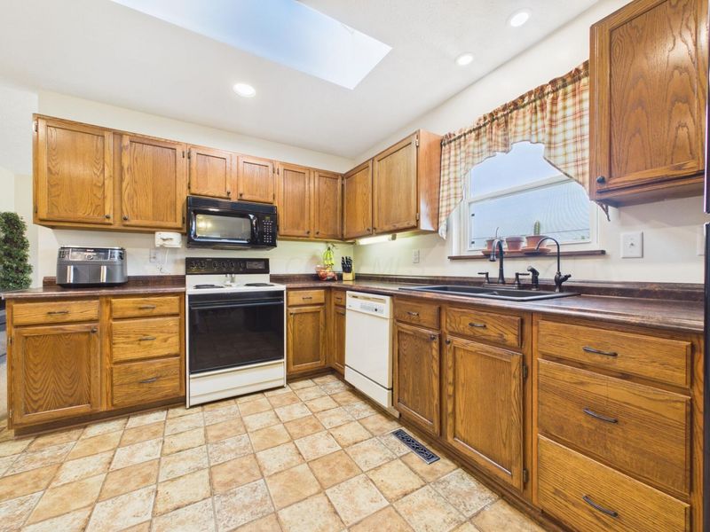 3890 Carroll Eastern Road NW, Carroll, OH 43112 Photo 7