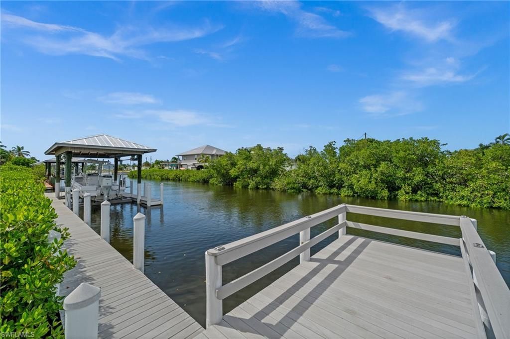 2912 Buttonwood Key Ct, Saint James City, FL 33956 Photo